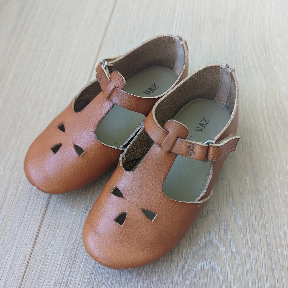 Zara Toddler Shoes, Size 25